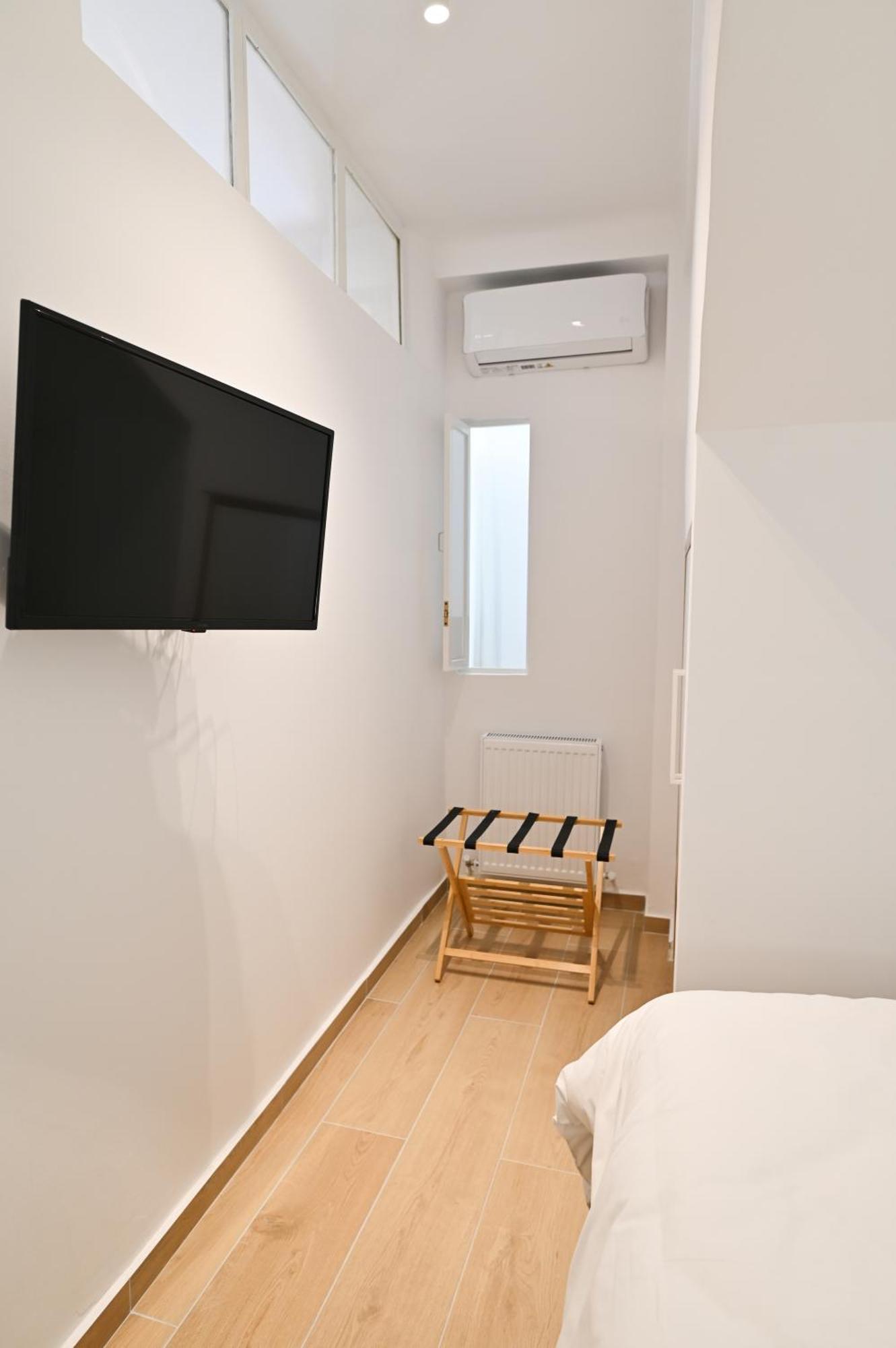 Honey Oak & Cream Patio By Nest Apartment Thessaloníki Luaran gambar